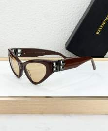 Picture of Balenciaga Sunglasses _SKUfw80274723fw